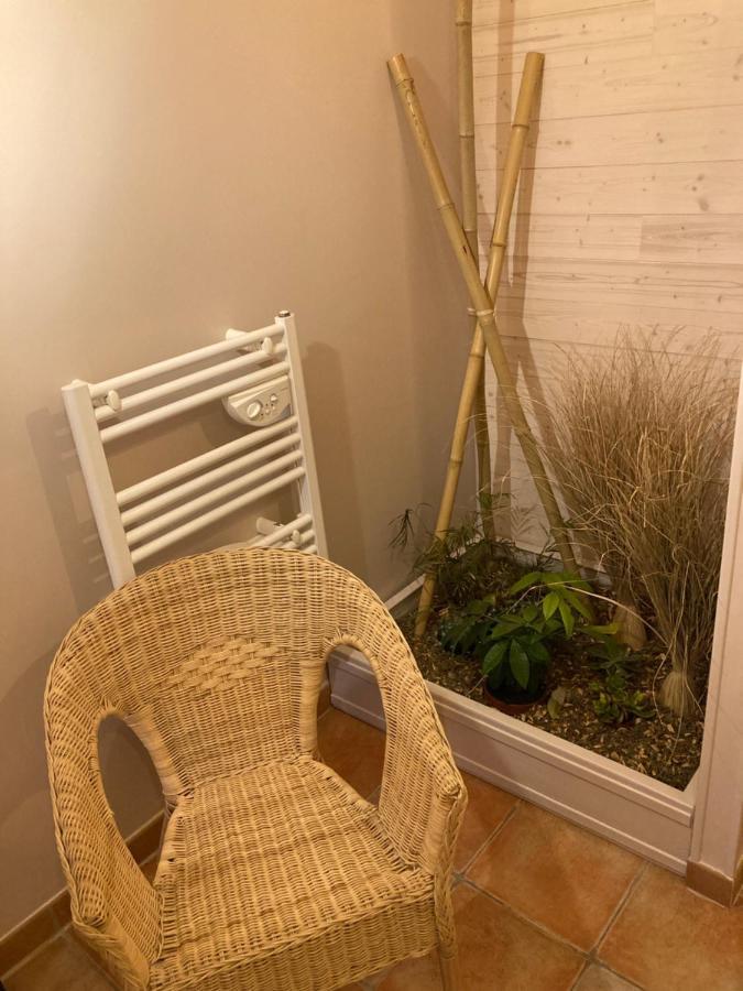 Le Chai De La Rose Spa Et Seances Bien Etre Doué-la-Fontaine Exterior foto