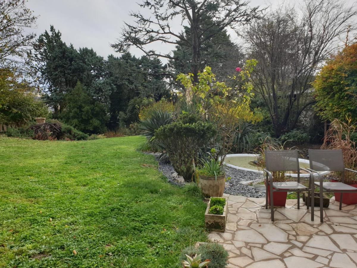 Le Chai De La Rose Spa Et Seances Bien Etre Doué-la-Fontaine Exterior foto